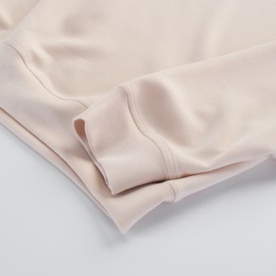 6. Women's TULA Sweatshirt W