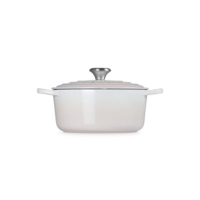 3. Le Creuset 21177247164430 cauldron 4.2 l White