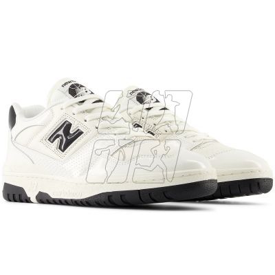 4. New Balance BB550YKF sports shoes