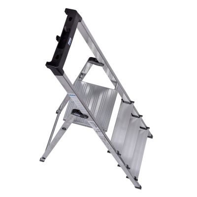 7. SOLIDY KRAUSE 4-step free-standing ladder