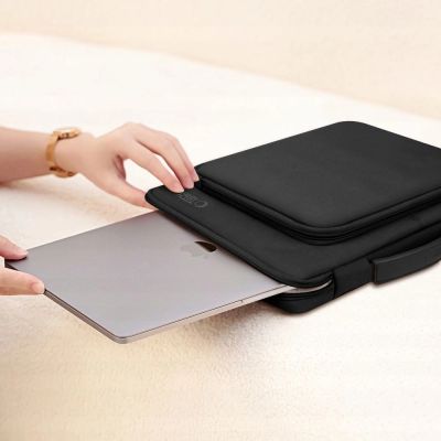 8. Tech-Protect Basic Bag for 15-16" laptop - black