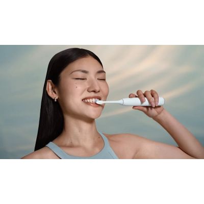 14. PHILIPS HX7400/01 toothbrush