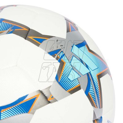 4. Adidas Finale Training ball IA0952