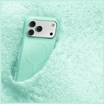 6. Uniq Clario Magclick Charging Case for iPhone 18 Pro / 17 Pro - Blue