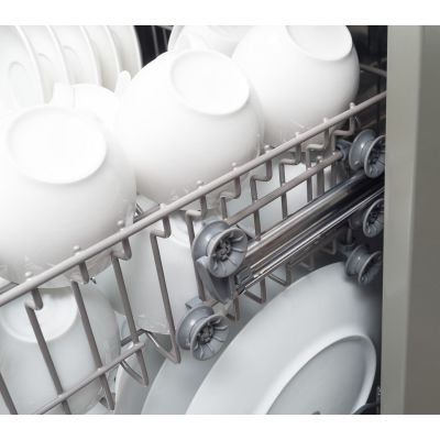 8. Built-in dishwasher AMICA DIM62E7qH 45 cm