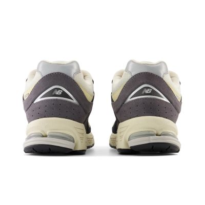 11. New Balance sports shoes M M2002RSH