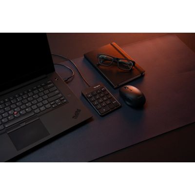 8. Targus AKP13GL Universal USB Numeric Keypad Black