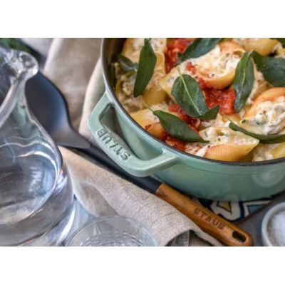 11. STAUB 40508-707-0 round cast iron pot - mint 6.7 ltr