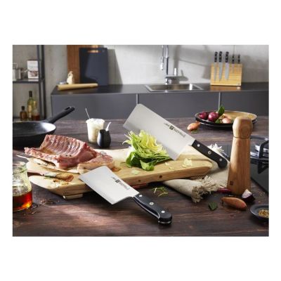 5. ZWILLING GOURMET 36112-181-0 Chef’s Knife Stainless Steel