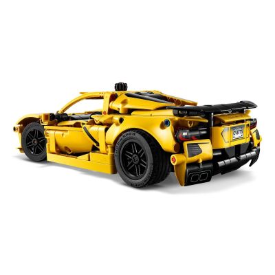 6. LEGO Technic 42205 – Chevrolet Corvette Stingray