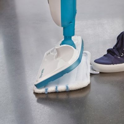 6. 10-in-1 Steam Mop 1300W FSMH13E10-QS BLACK&DECKER