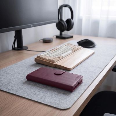 5. Tech-Protect Wallet case for Xiaomi Redmi Note 17 Pro 5G - burgundy
