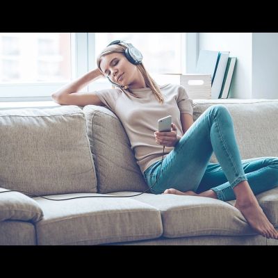 13. Ugreen US171 Lightning - USB-C MFi PD cable 20W 480Mb/s 1m - white