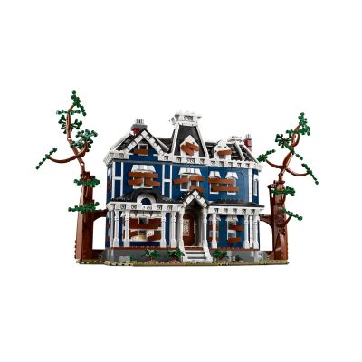 6. LEGO Icons 11370 - Stranger Things: Creel House