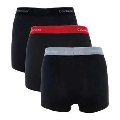 2. Calvin Klein Men’s Relaxed Boxer Briefs, 3-Pack, Stylish Cotton, Black and Multicolour
