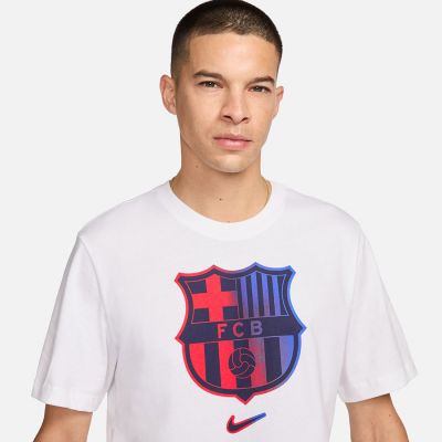 4. Nike FC Barcelona Crest Tee M FV8566-100