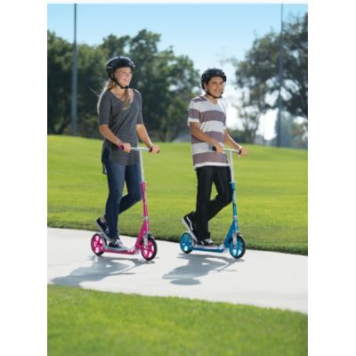 9. Razor A5 Lux Scooter 13073064 (pink)