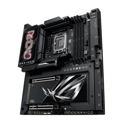 31. ASUS ROG MAXIMUS Z890 EXTREME motherboard
