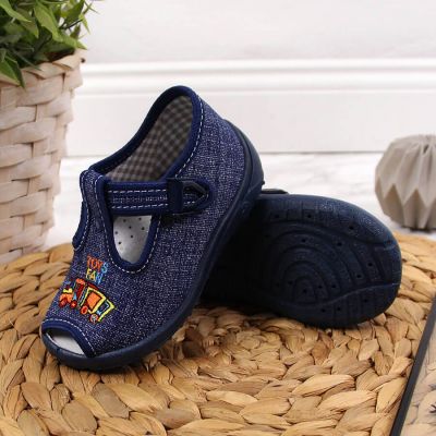 2. Nazo Jr TEX1B Slippers