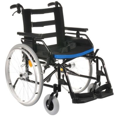 3. Cameleon 18' Folding Wheelchair