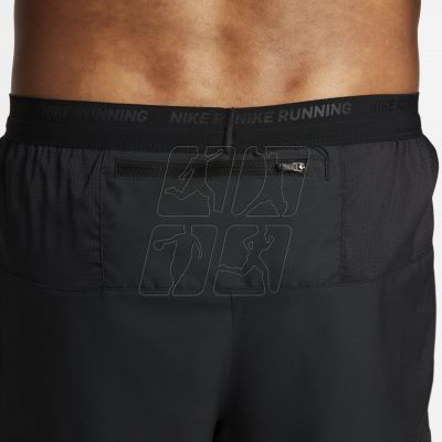 5. Shorts Nike Dri-FIT Stride M DM4759-010