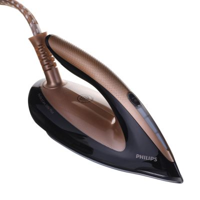 9. Philips GC9682/80 steam generator iron (2800W; black)