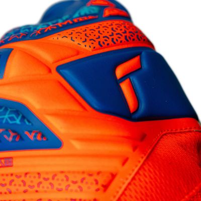 13. Reusch Attrakt Starter Solid Jr 5572514 2290 Goalkeeper Gloves