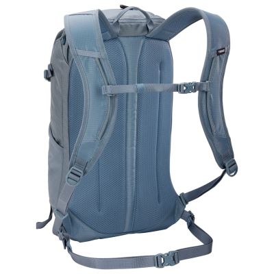 2. Thule AllTrail Daypack 18 L - pond
