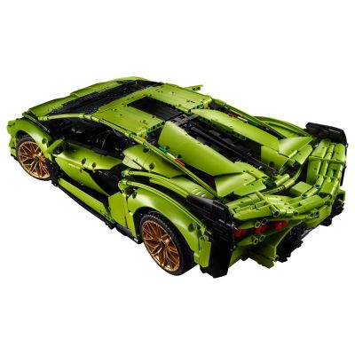 8. LEGO TECHNIC 42115 Lamborghini Sian FKP 37