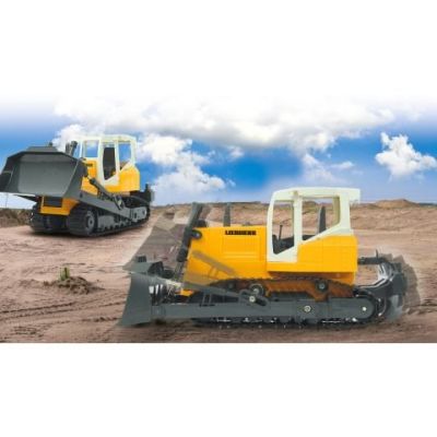 11. Jamara Liebherr bulldozer model 1:20 with 2.4GHz connectivity