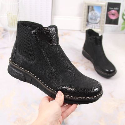 34. Comfortable, insulated ankle boots with zippers Rieker W RKR555