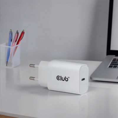 8. CLUB3D CAC-3020 Mobile Charger Smartphone, Universal White AC Fast Charging Internal