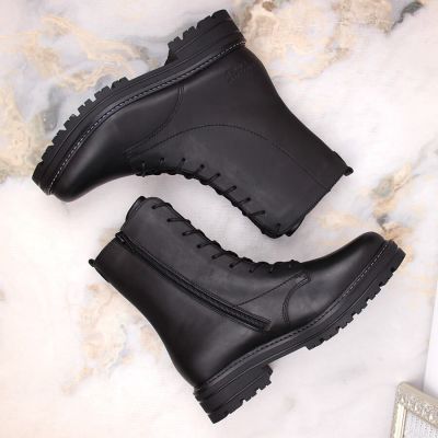 6. Comfortable leather insulated ankle boots Remonte W RKR622 black