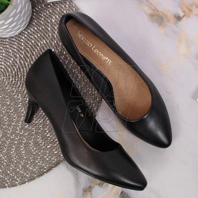 3. Pumps high heels black W Sergio Leone