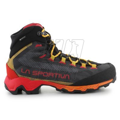 11. La Sportiva Aequilibrium Hike Gtx Carbon M ZFHS100G00T00 shoes