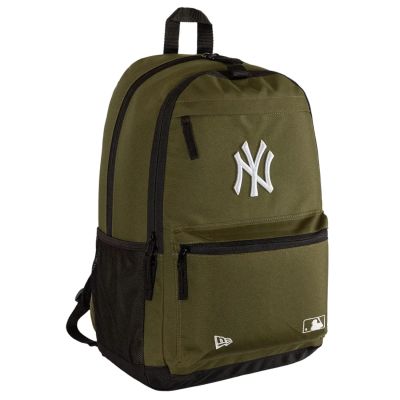 3. New Era MLB New York Yankees Delaware Backpack 60856126 Green One Size