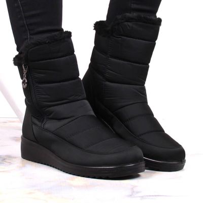 13. NEWS W EVE377A black insulated snow boots with zipper