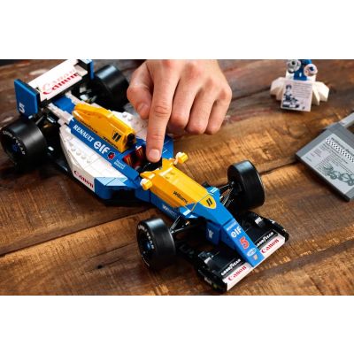 10. LEGO ICONS 10353 Williams Racing FW14B and Nigel Mansell