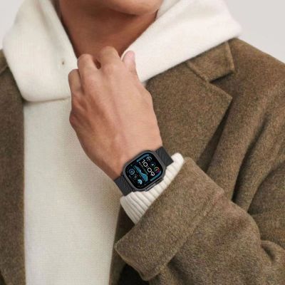 4. Tech-Protect Milano Strap for Apple Watch 6 / 7 / 8 / 9 / 10 / SE / Ultra 1 / 2 (44 / 45 / 46 / 49 MM) - Black