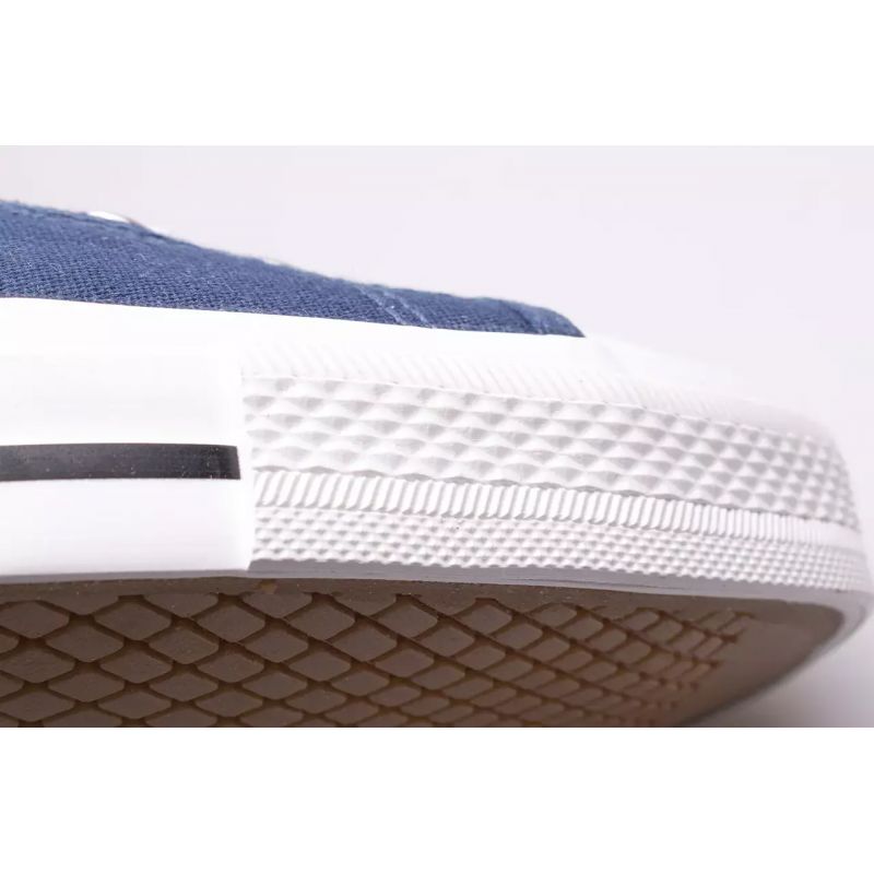 9. Lee Cooper W LCW-23-31-1789L sneakers