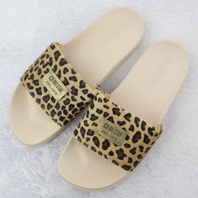 2. Women's leopard print beach flip-flops for the pool, beige SS274715