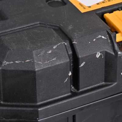 33. Combo Tool Kit 18V 2x4.0Ah DCK2062M2T DEWALT