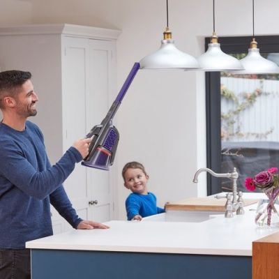 28. 18V BHHV520BFP BLACK+ DECKER Handheld Vacuum Cleaner