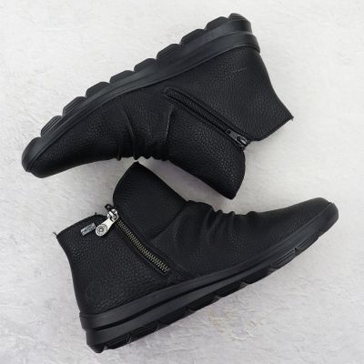 4. Women’s Black Waterproof Leather Ankle Boots – Rieker Z0056-00