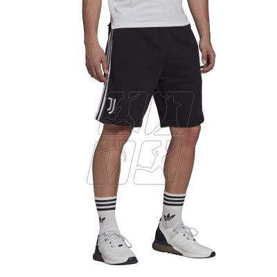 4. Adidas Juventus Turin 3-stripes M GR2918 shorts