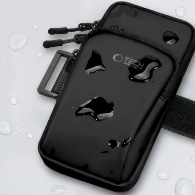 7. Tech-Protect M7 Universal Sport Armband Case - Black