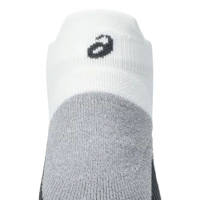 3. ASICS Performance Run Ankle Socks 3013B345-100 White 39–42