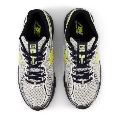 9. New Balance U740FR2 sports shoes