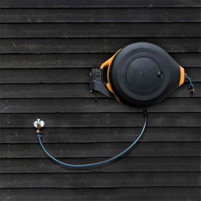 2. Fiskars 1027095 Garden Hose Holder Fiber, Metal Black