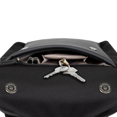 35. Rivacase 8521 33.8 cm (13.3") Backpack Black